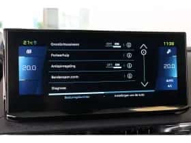 Peugeot 3008 (2022) thumbnail 36