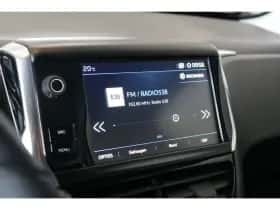 Peugeot 2008 (2018) thumbnail 24