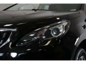 Peugeot 2008 (2018) thumbnail 7
