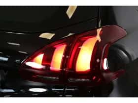 Peugeot 2008 (2018) thumbnail 9