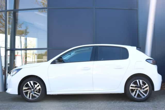 Peugeot 208 (2023) thumbnail 3