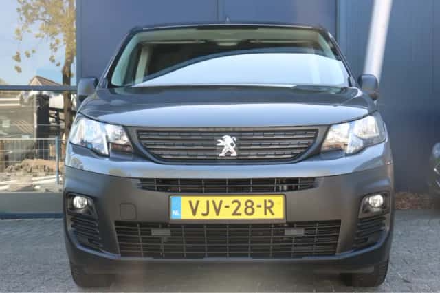 Peugeot Partner (2021) thumbnail 2