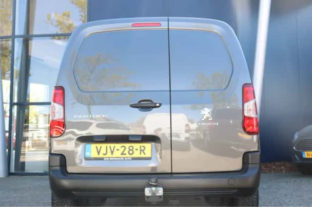Peugeot Partner (2021) thumbnail 5