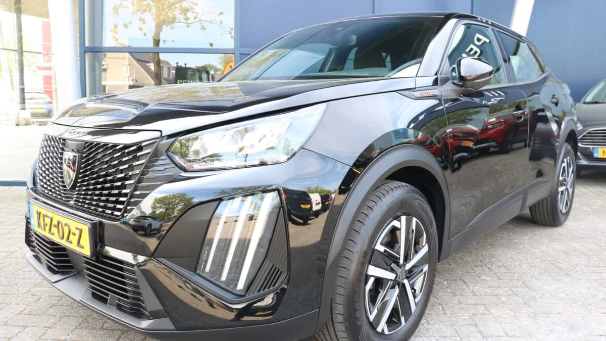 Peugeot 2008 (2025) — foto 1