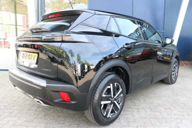 Peugeot 2008 (2025) thumbnail 3