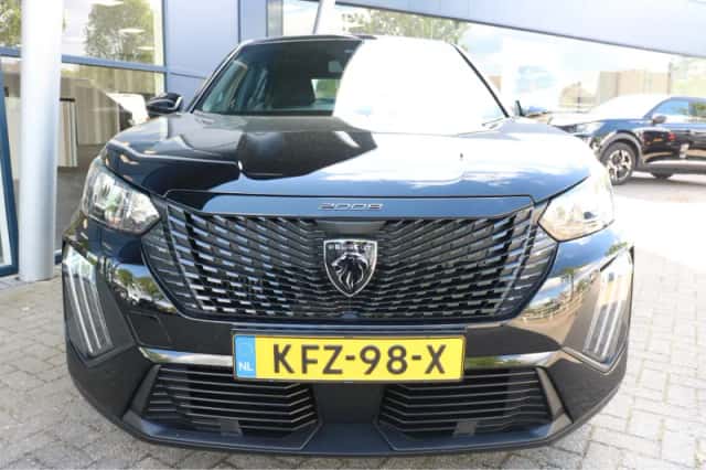 Peugeot 2008 (2025) thumbnail 2
