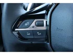 Peugeot 2008 (2025) thumbnail 14