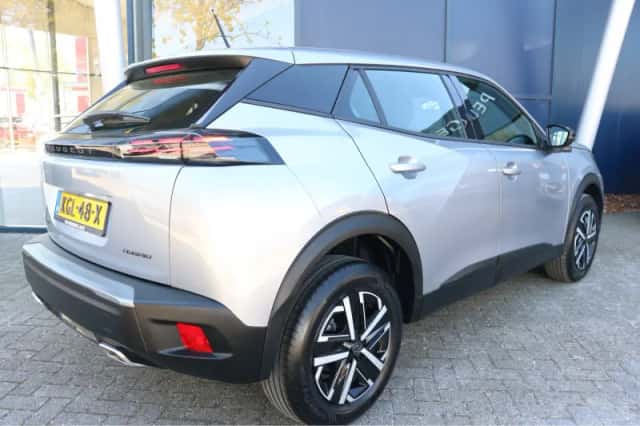 Peugeot 2008 (2025) thumbnail 3