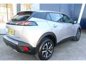Peugeot 2008 (2025) thumbnail 3