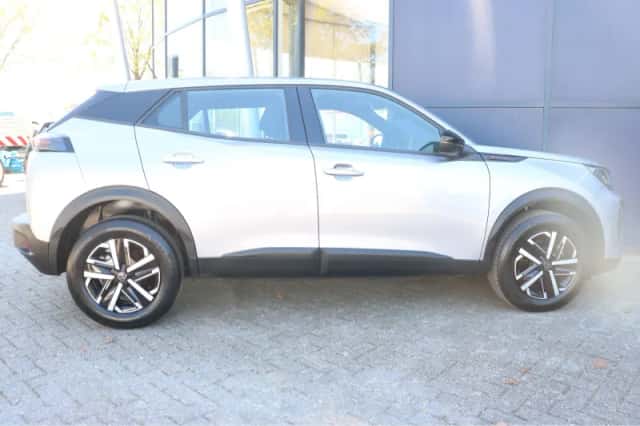 Peugeot 2008 (2025) thumbnail 5