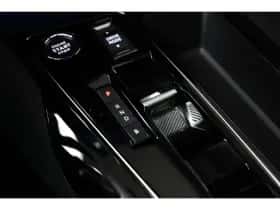 Peugeot 3008 (2023) thumbnail 30