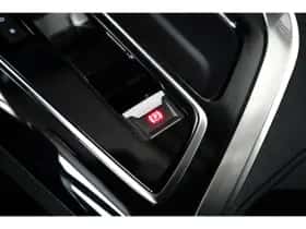 Peugeot 3008 (2023) thumbnail 31