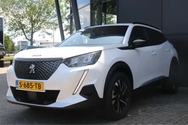 Peugeot 2008 (2023) thumbnail 1