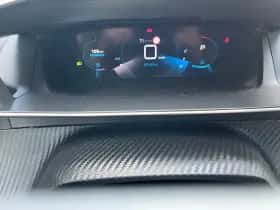 Peugeot 2008 (2023) thumbnail 6