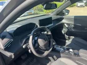 Peugeot 2008 (2025) thumbnail 7