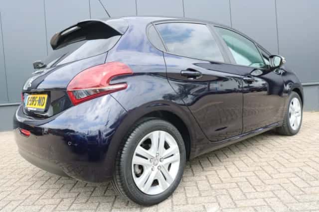 Peugeot 208 (2019) thumbnail 3