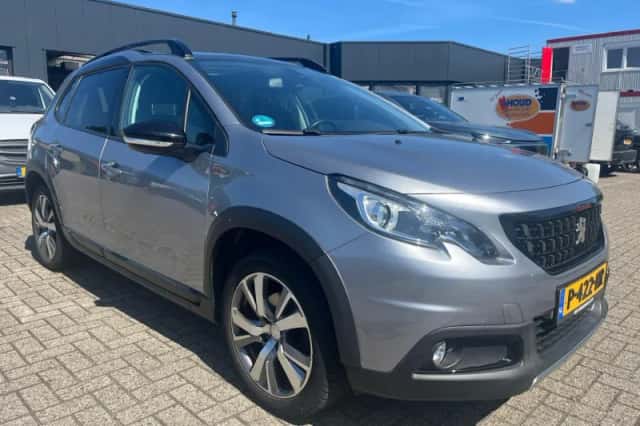 Peugeot 2008 (2018) thumbnail 4