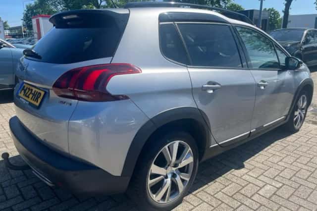 Peugeot 2008 (2018) thumbnail 5