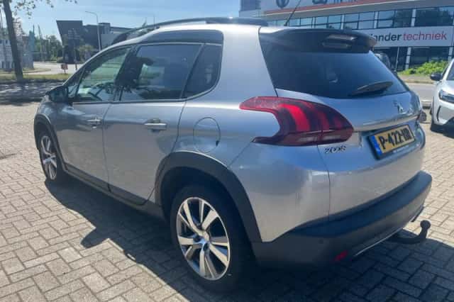 Peugeot 2008 (2018) thumbnail 6