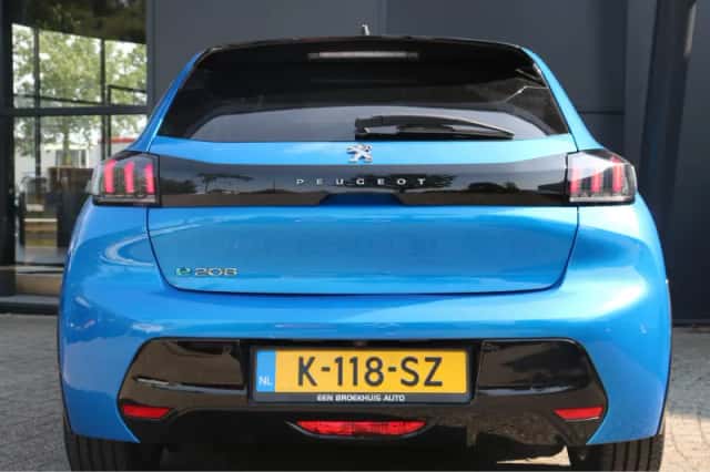 Peugeot e-208 (2021) thumbnail 5