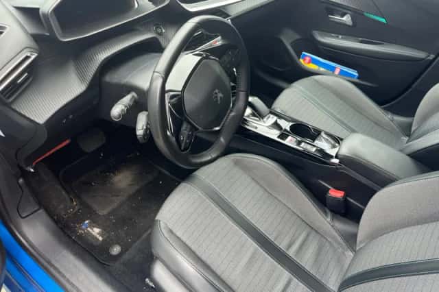 Peugeot e-208 (2021) thumbnail 5