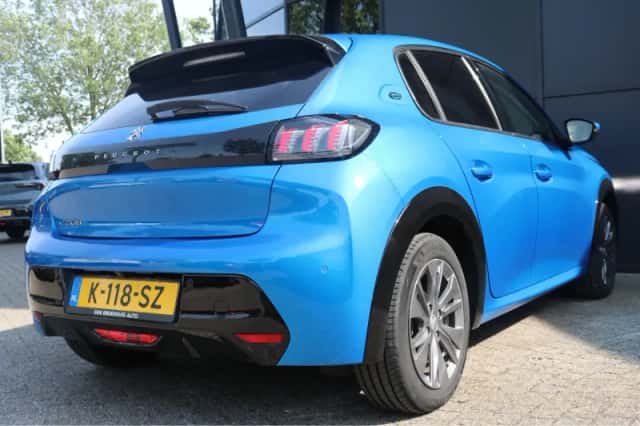 Peugeot e-208 (2021) thumbnail 6