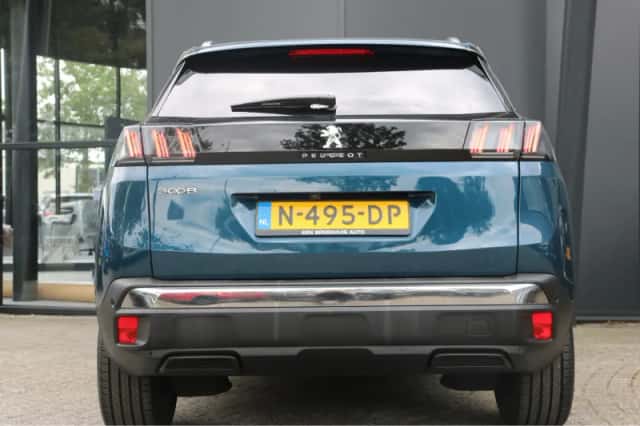 Peugeot 3008 (2021) thumbnail 5