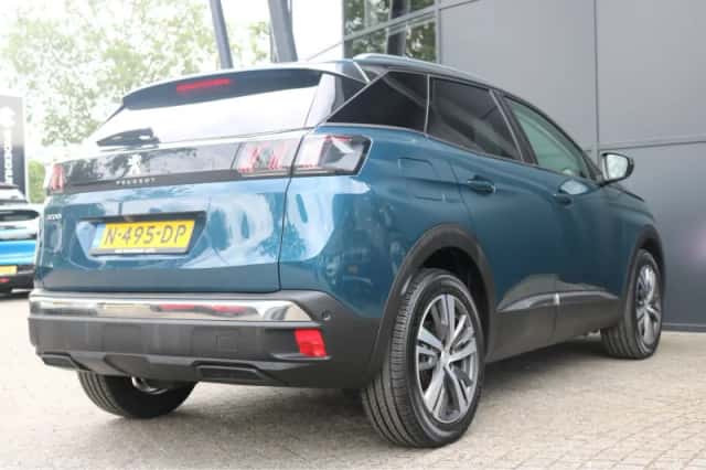 Peugeot 3008 (2021) thumbnail 6