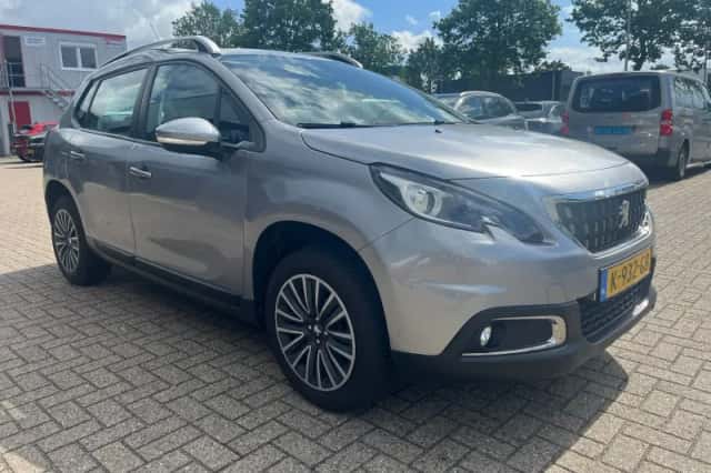 Peugeot 2008 (2018) thumbnail 3