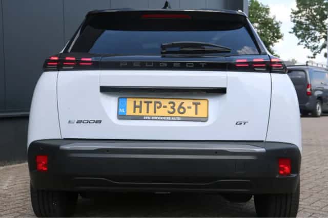 Peugeot e-2008 (2025) thumbnail 5