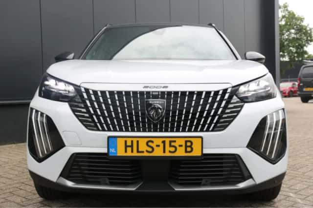 Peugeot e-2008 (2025) thumbnail 2