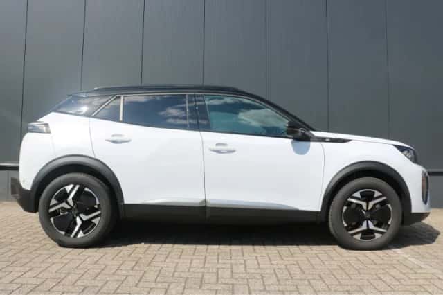 Peugeot e-2008 (2025) thumbnail 4