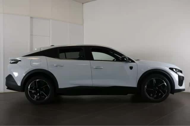 Peugeot e-408 (2026) thumbnail 4