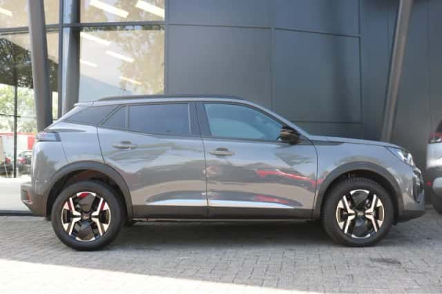 Peugeot 2008 (2025) thumbnail 4