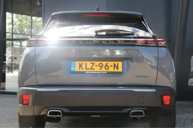 Peugeot 2008 (2025) thumbnail 5