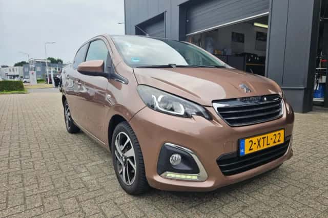 Peugeot 108 (2014) thumbnail 3
