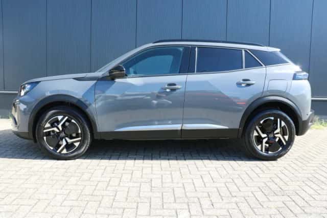 Peugeot 2008 (2025) thumbnail 4