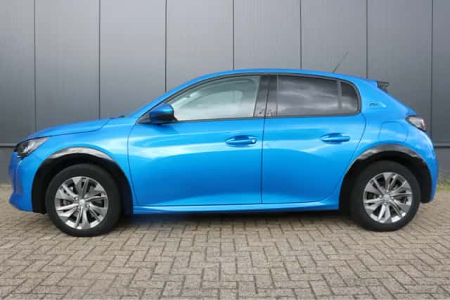 Peugeot e-208 (2021) thumbnail 3