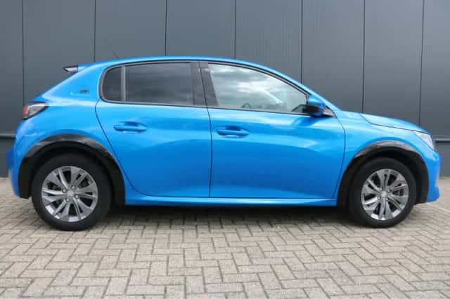 Peugeot e-208 (2021) thumbnail 4