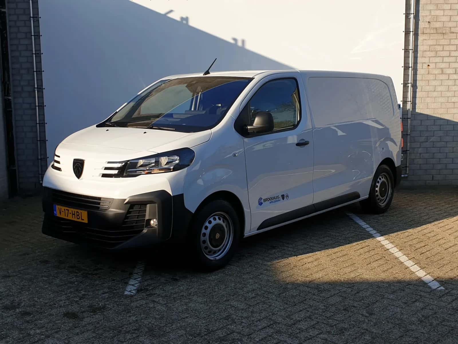 Peugeot Expert (2024) — foto 1