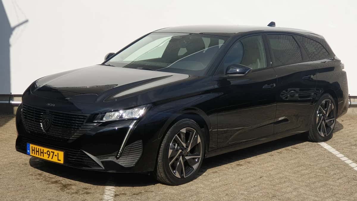 Peugeot 308 (2025) — foto 1