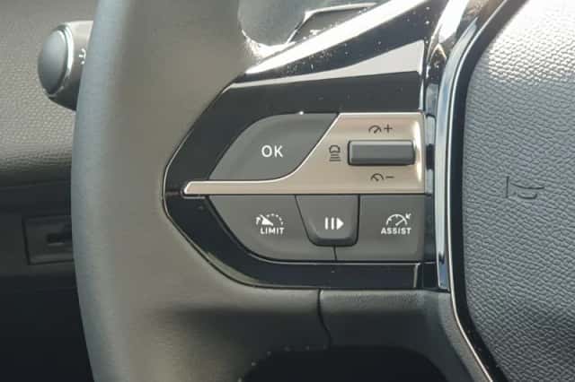Peugeot 308 (2025) thumbnail 18