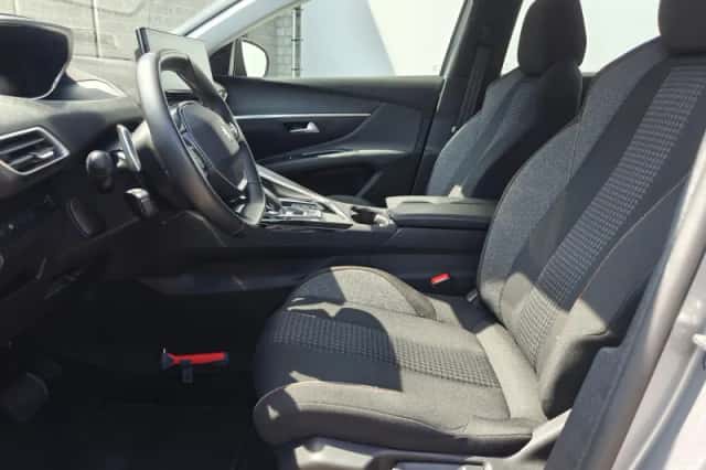 Peugeot 5008 (2022) thumbnail 11