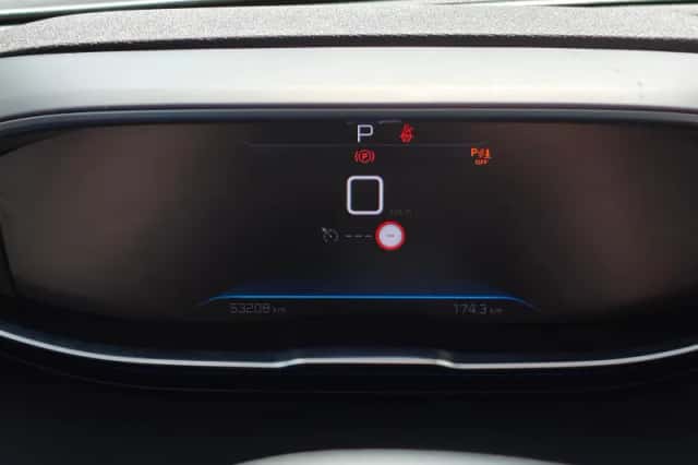 Peugeot 5008 (2022) thumbnail 21