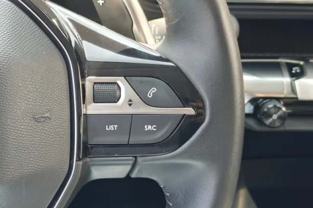 Peugeot 5008 (2022) thumbnail 22