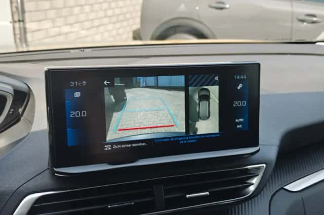 Peugeot 5008 (2022) thumbnail 24