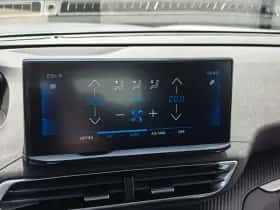 Peugeot 5008 (2022) thumbnail 25