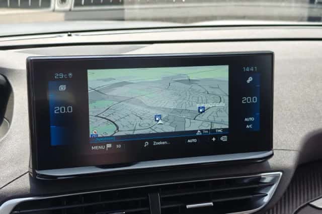 Peugeot 5008 (2022) thumbnail 28