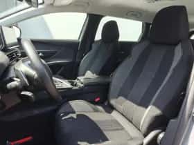 Peugeot 5008 (2022) thumbnail 5