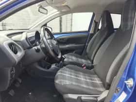 Peugeot 108 (2020) thumbnail 11